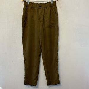 Banana Republic olive green elastic waistband pull on pants Size M EUC